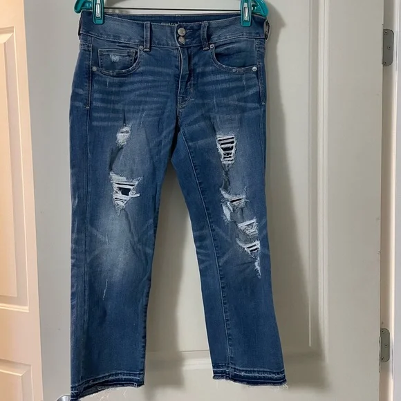 AE crops - Picture 1 of 4